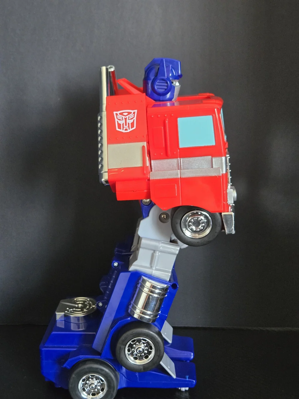 Transformers G1 Optimus Prime 12 inch Converting Lights Jada Toys No Remote RC